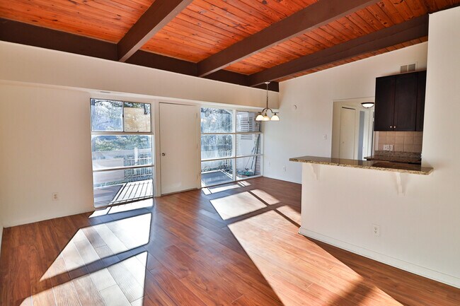 Foto del edificio - 7723 Donnybrook Ct