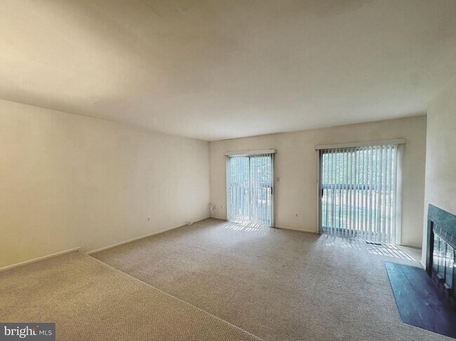 Foto del edificio - 4711 Leyden Way
