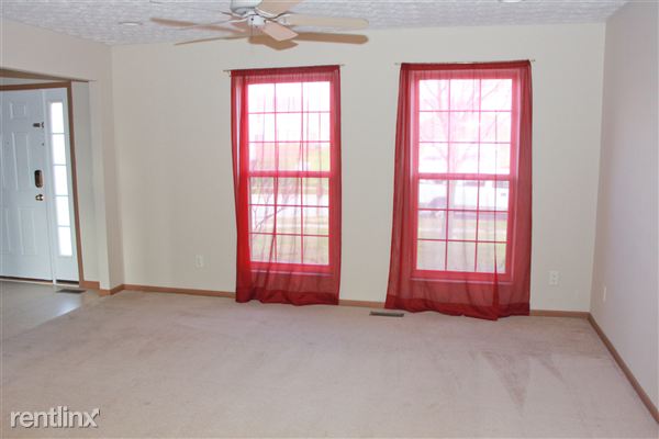 Building Photo - 4846 Vantage Way
