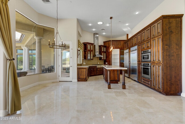 Building Photo - 8008 E Whistling Wind Way