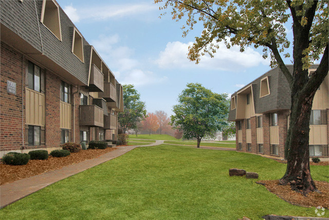 Building Photo - Royal Ridge Apartments