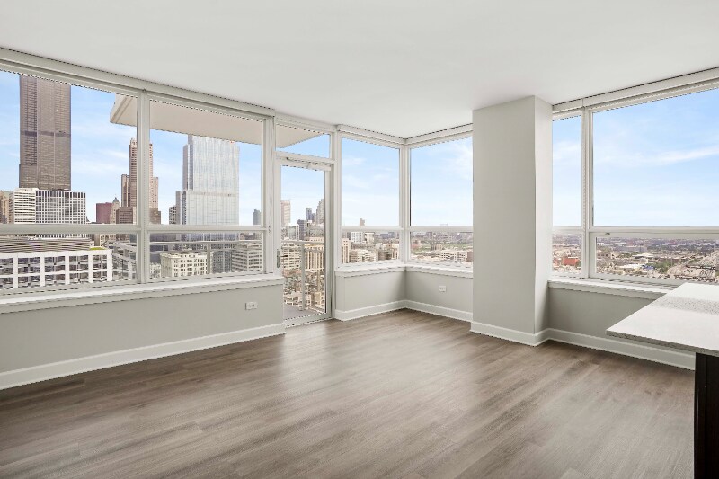 Foto principal - 205 S Halsted St