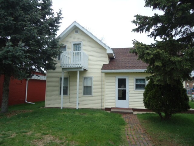 Building Photo - 1314 Denton St