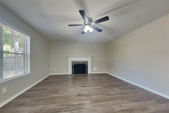 Building Photo - 5 Regency Ct