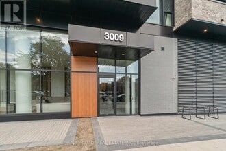 Building Photo - 3009-3009 Novar Rd