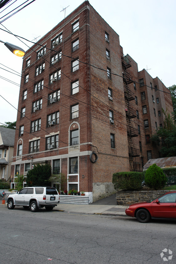 Building Photo - 179 Saratoga Ave