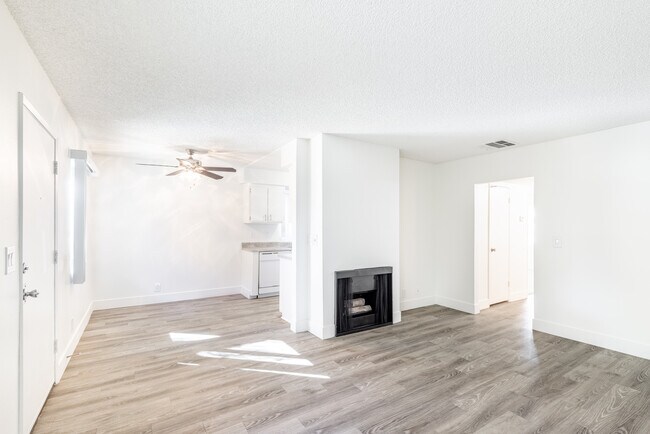 Foto del edificio - Parkwood Apartments