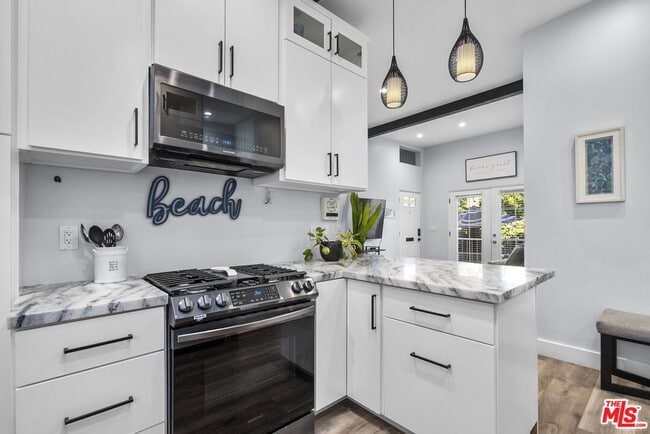 Foto del edificio - 120 Driftwood St