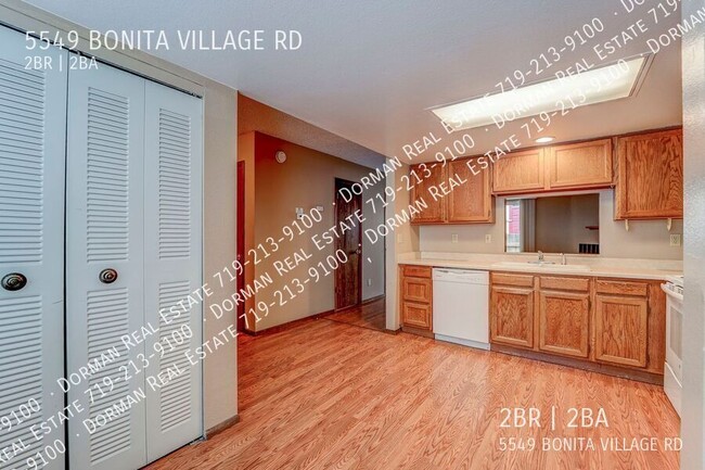 Building Photo - 5549 Bonita Village Rd
