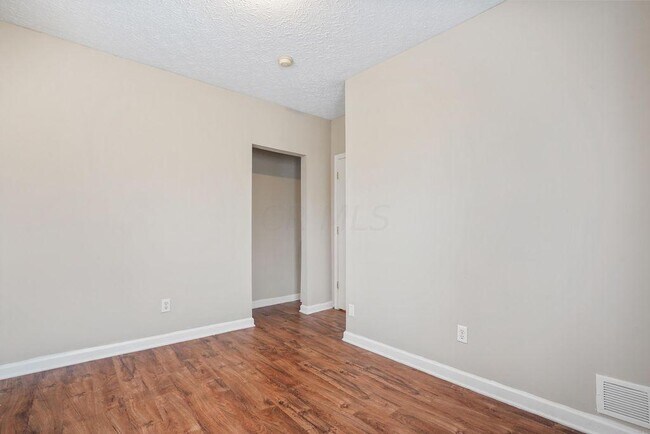 Foto del edificio - 320-322 E 12th Avenue