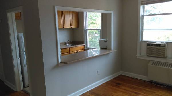 Primary Photo - 1135 16th St NE