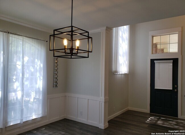 Foto del edificio - 4111 Antlers Lodge Rd