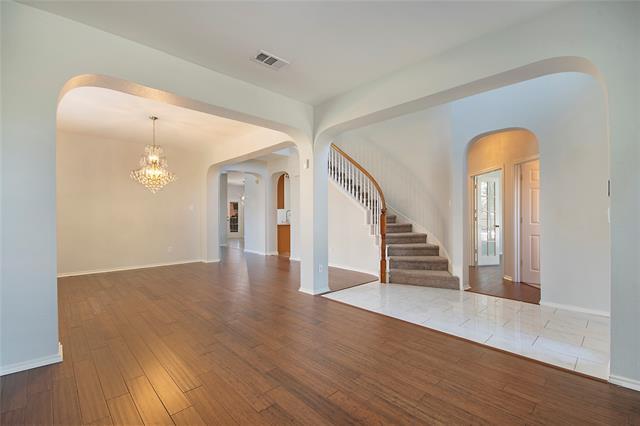 Building Photo - 8172 Peacock Ln
