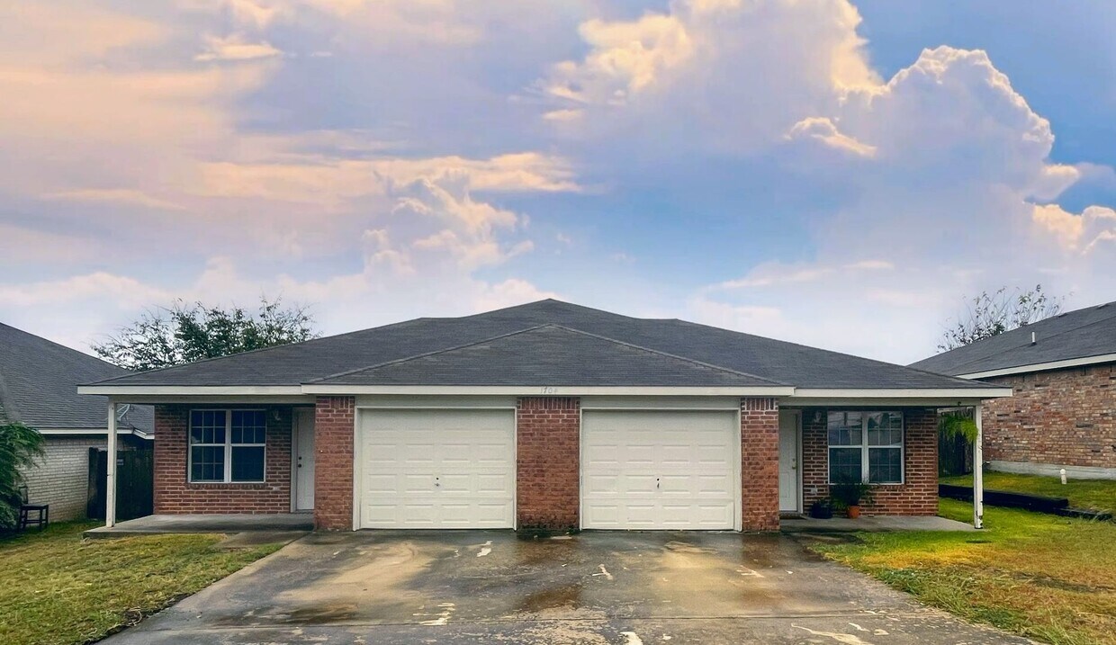 1704 Ute Trail Unit B, Harker Heights, TX 76548 Room for Rent in Harker Heights, TX