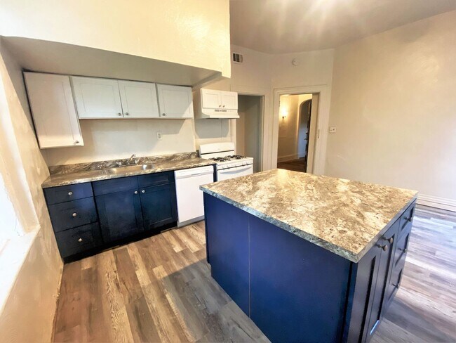 Foto del edificio - Highland Park - Apartments For Rent In Pit...