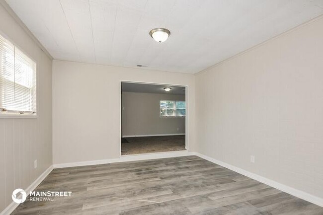 Building Photo - 11030 SAINT AMBROSE LN, ST ANN, MO 63074