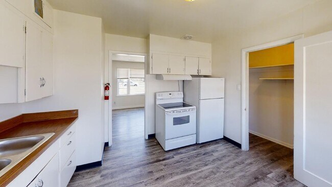 Building Photo - 1218 Janes Ln