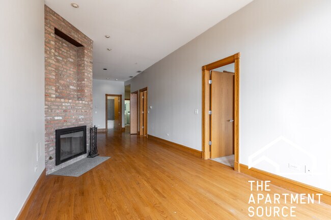 Foto del edificio - 1162 W Grand Ave