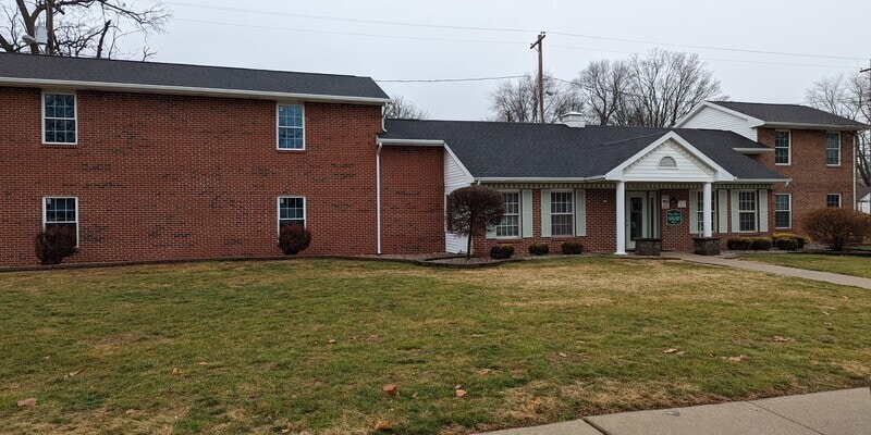 Primary Photo - Chase Manor Apartments