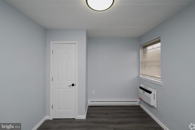 Foto del edificio - 5245 Oxford Ave