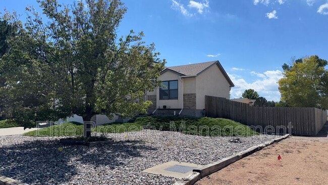 Building Photo - 107 S Brewer Dr