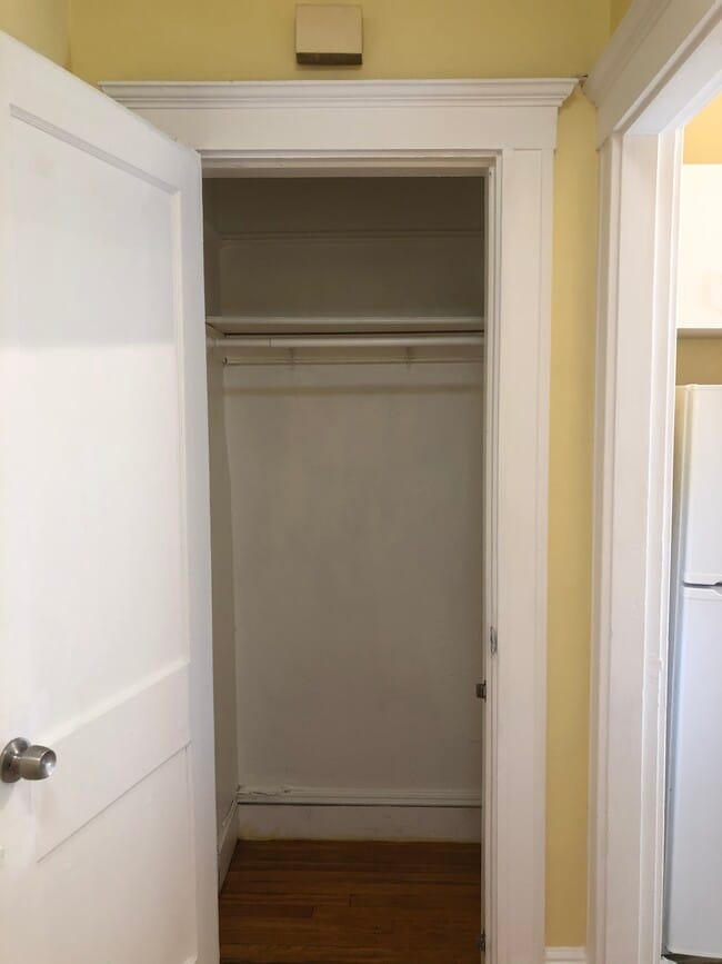 Closet - 125 Park Dr