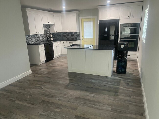 Foto del edificio - Charming 3BR House in Tampa