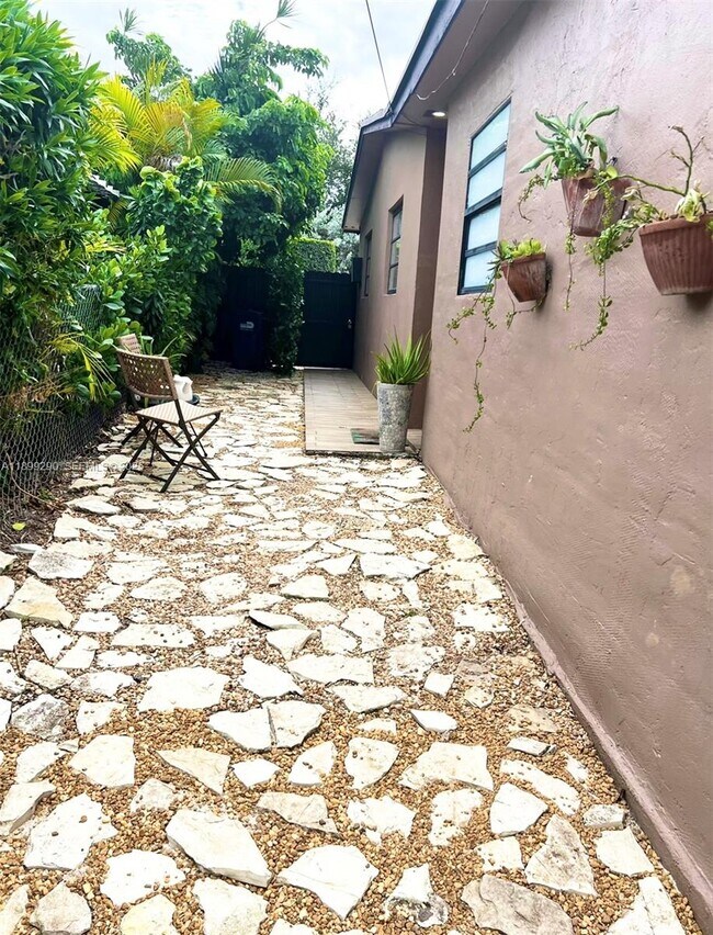 Foto del edificio - 11241 SW 7th Terrace