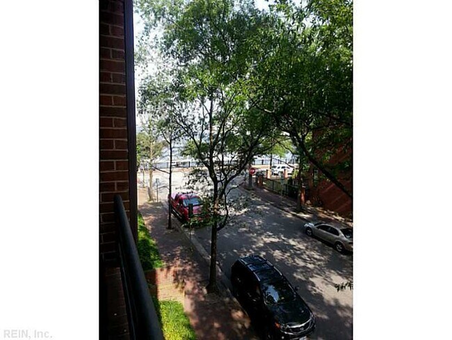 Foto del edificio - DOWNTOWN AREA