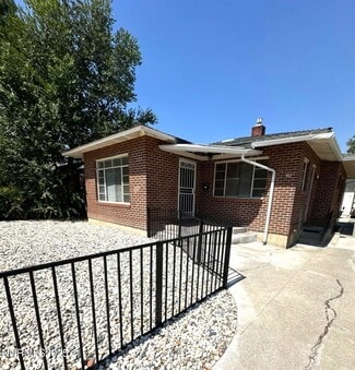 Building Photo - 411 Colorado River Blvd