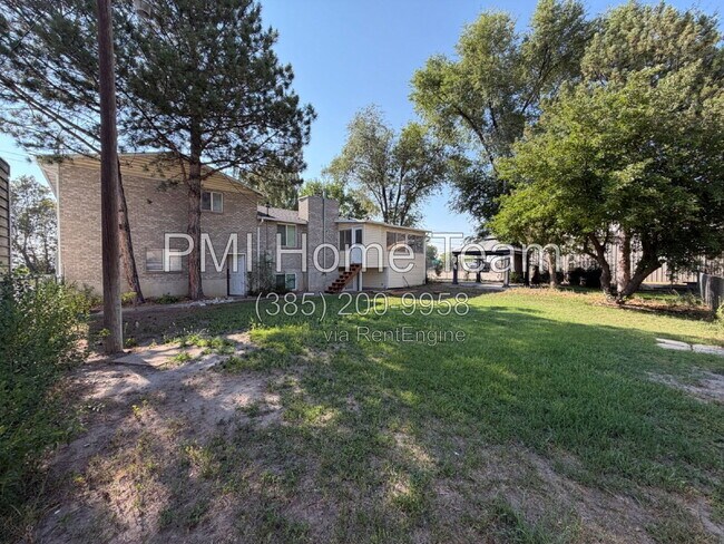 Building Photo - 2942 N 2000 W