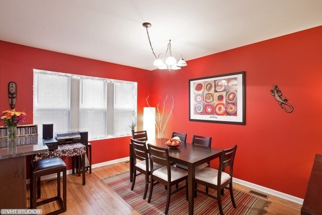 Foto del edificio - 6305 N Claremont Ave