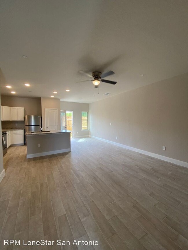Building Photo - 3 br, 2 bath House - 13022 Reid Meadows