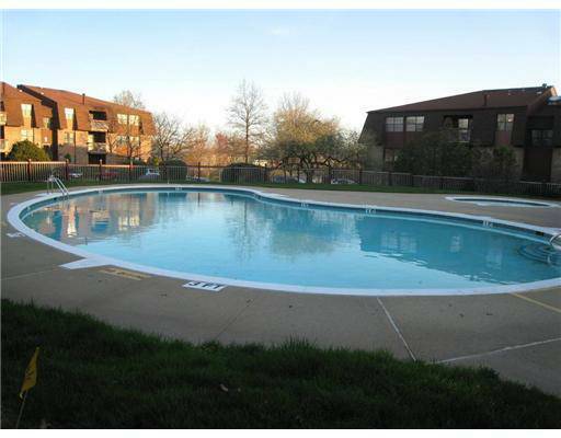 Foto del edificio - 166 Overlook Ct
