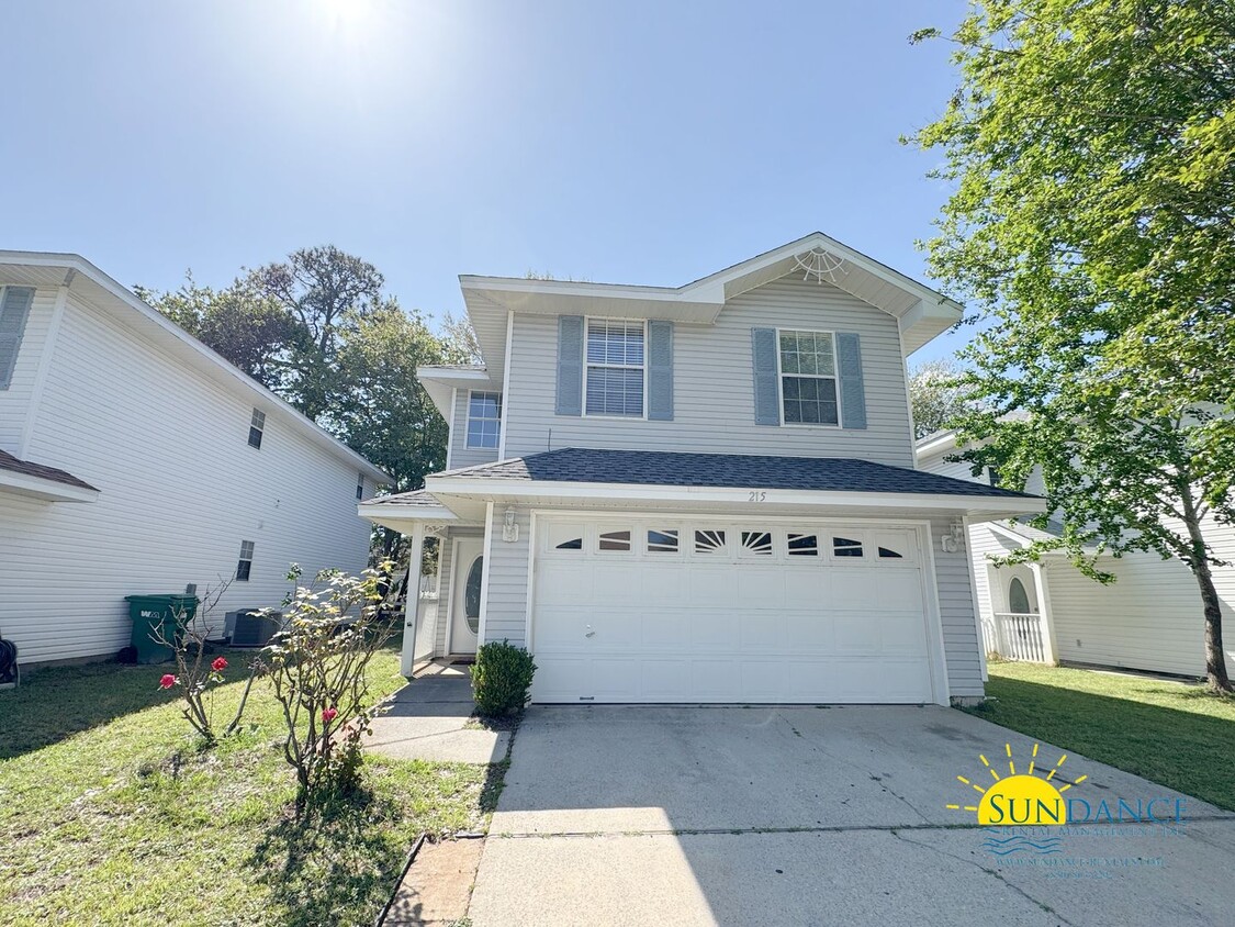 Primary Photo - Charming 3-Bedroom Home in Central Destin ...