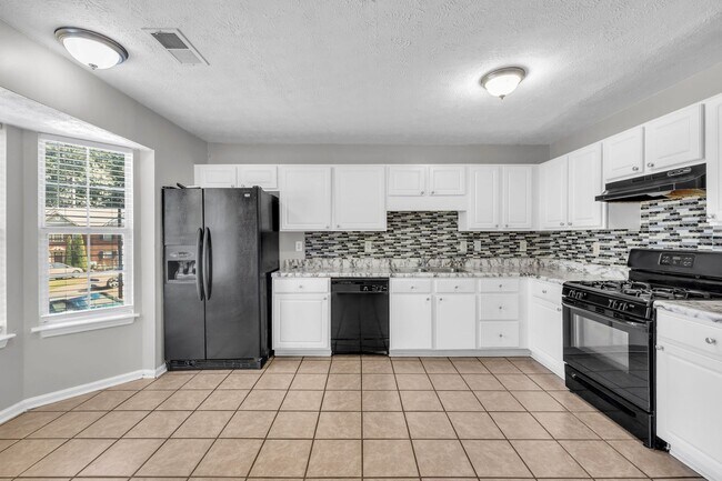 Building Photo - 3061 Majestic Park Ct