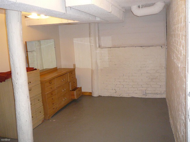 Building Photo - 2215 Miner Ave