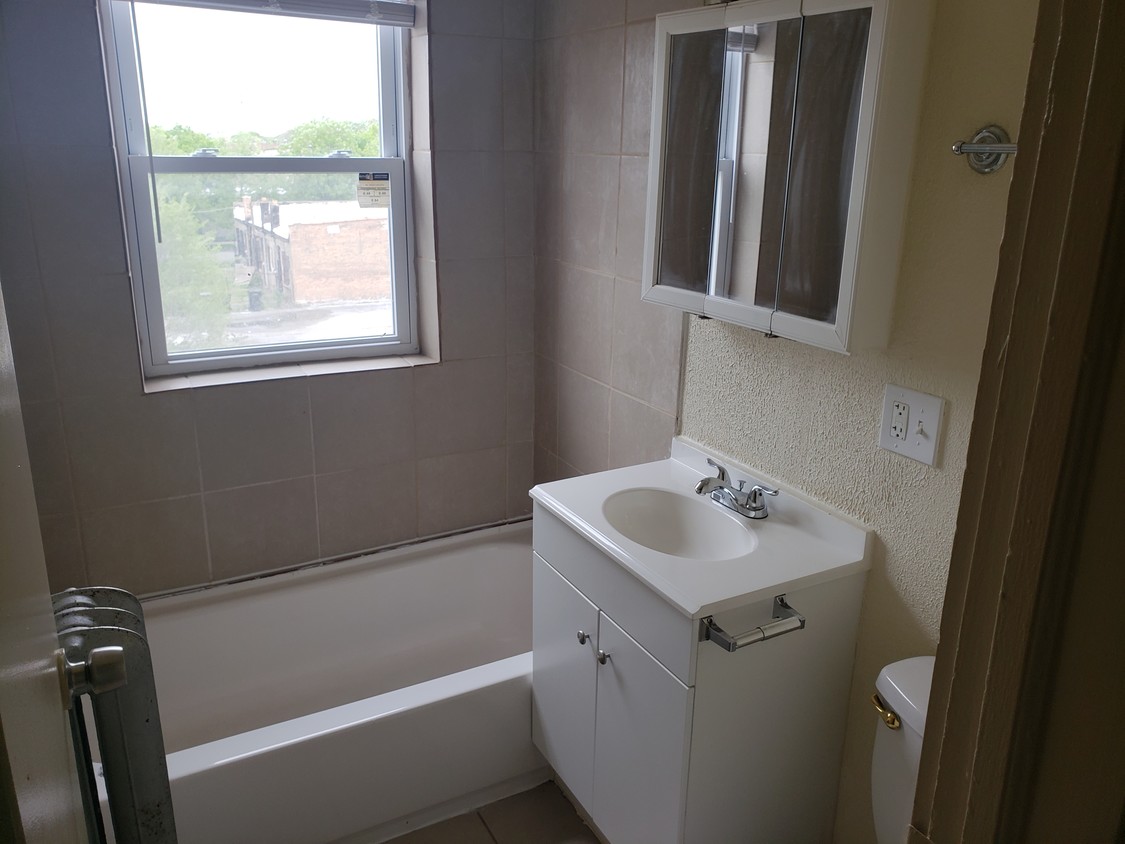 Foto principal - 9453 S Loomis St