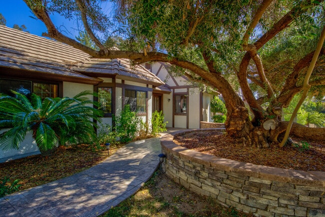 Building Photo - 33180 Vino Way