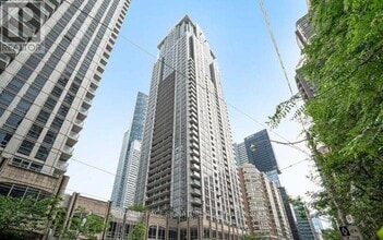 Building Photo - 761 Bay St.