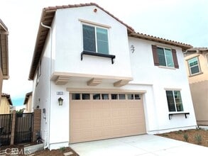 Building Photo - 3073 Carrizo Dr
