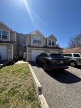 Building Photo - 6 Boyard Ct