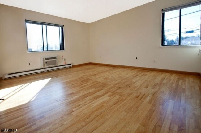 Foto del edificio - 730 Mill St