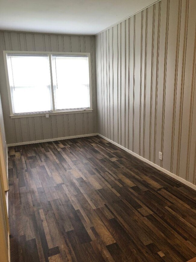 Foto del edificio - 525 E 106th St