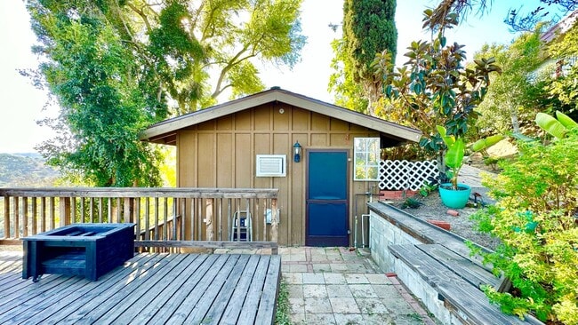 Building Photo - Unique and Rustic Detached Guest Home Unit on Private Country Property Overlooking the Stunning G...