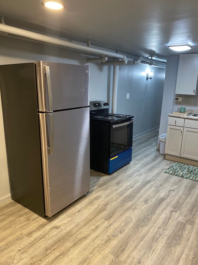 Cocina - 4865 W Concord Pl