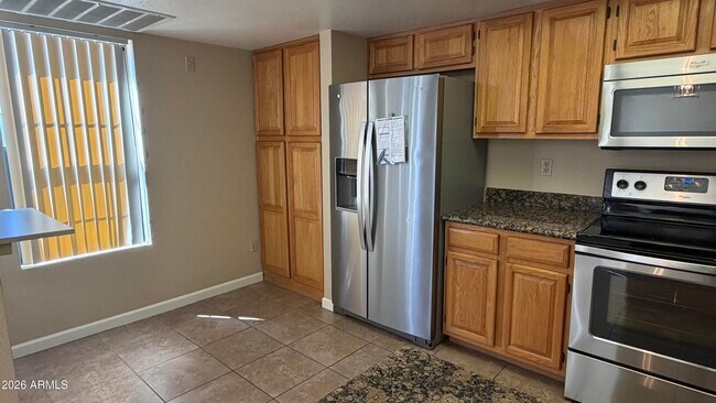 Foto del edificio - 9750 N 94th Pl