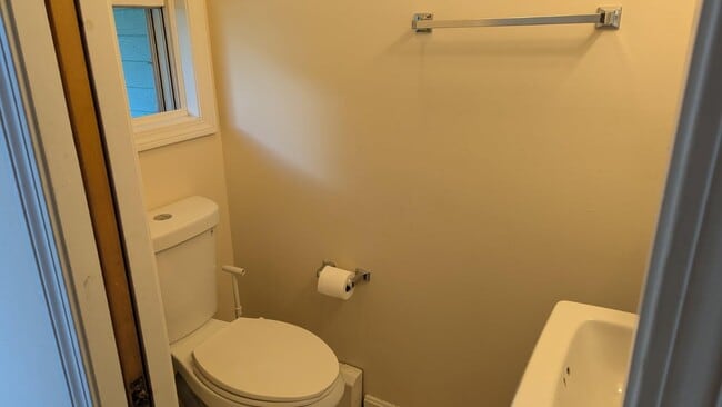Building Photo - 30 Marsten Ln