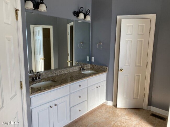 Foto del edificio - 3 br, 2.5 bath House - 983 Huffman Ln