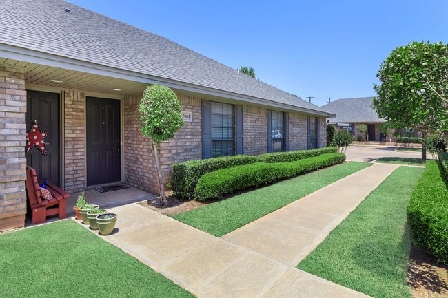 Crescent Plaza Apartments Apartments Wichita Falls, TX
